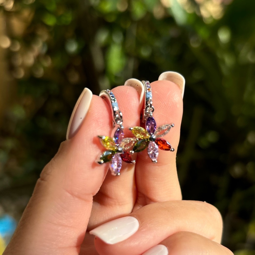 Multicolor Floral Drop Earrings - Picture 3 of 6
